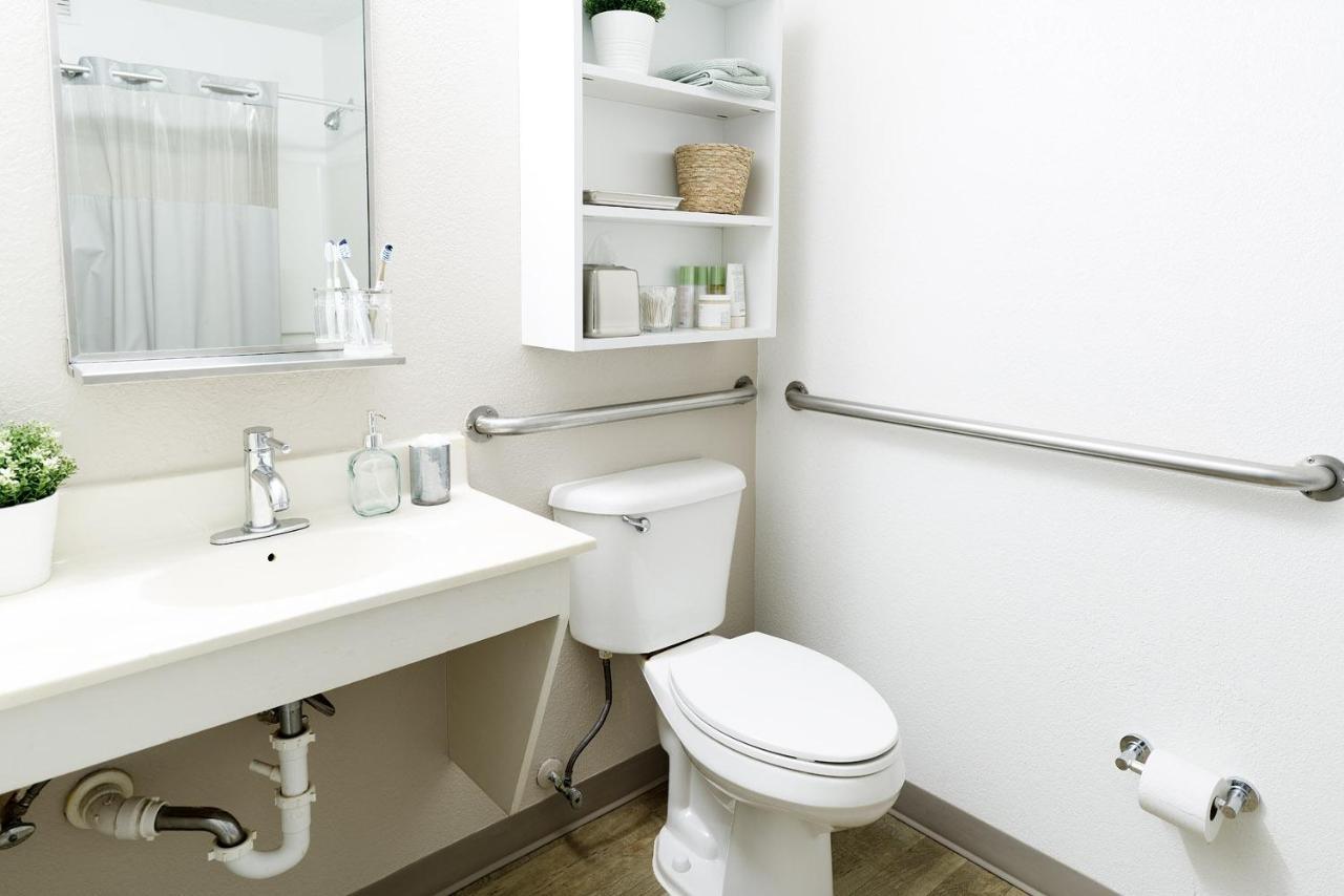 Intown Suites Extended Stay San Antonio Tx - Leon Valley North المظهر الخارجي الصورة